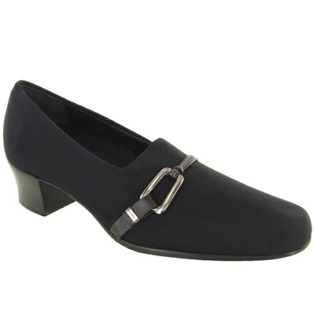 Munro Women's Cindi Slip-On Stretch Pumps